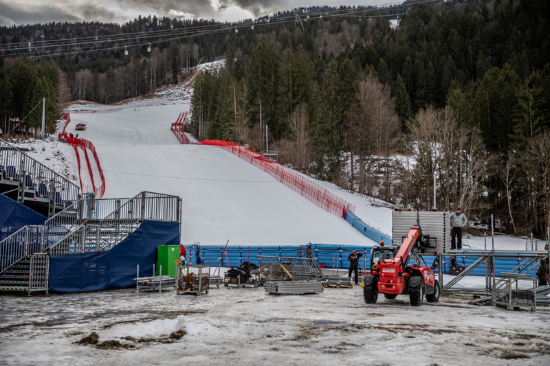 Heroes hinter der Piste